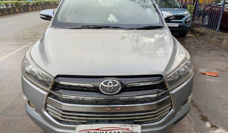 Toyota Innova Crysta 2.4 G 7STR full