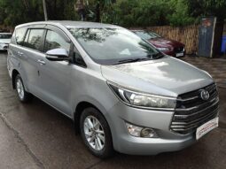 Toyota Innova Crysta 2.4 G 7STR full