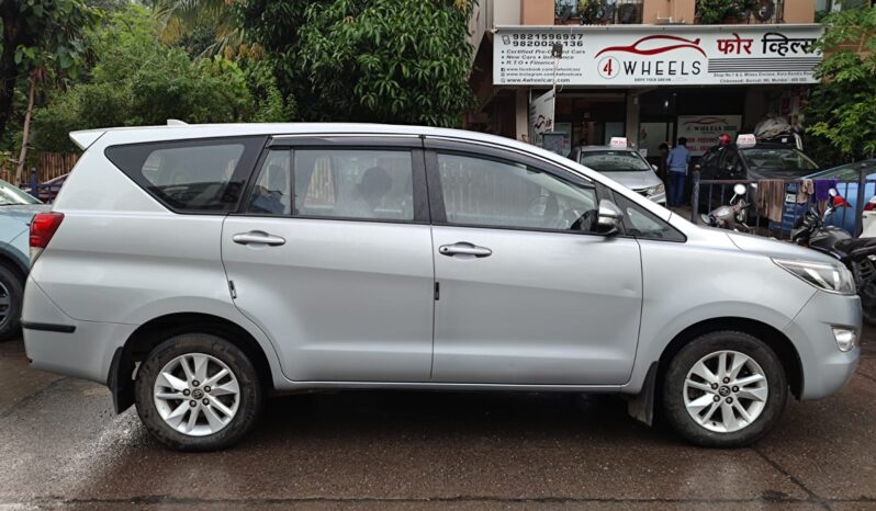 Toyota Innova Crysta 2.4 G 7STR full