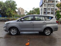 Toyota Innova Crysta 2.4 G 7STR full