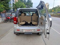 Mahindra TUV 300 MHAWK100 T8 full