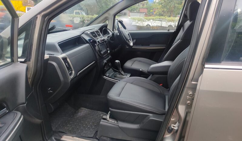 Tata Hexa XTA 4×2 6Str full