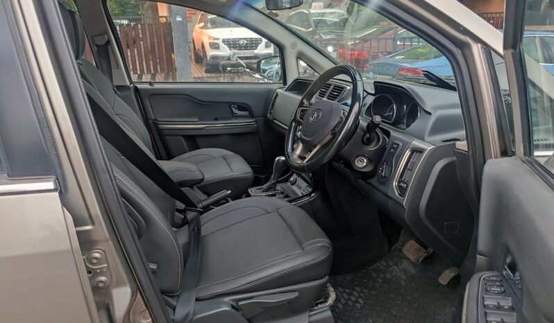 Tata Hexa XTA 4×2 6Str full