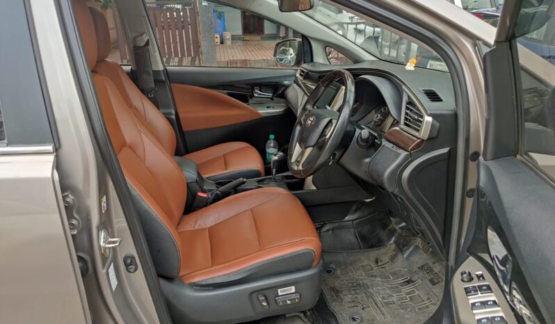 Toyota Innova Crysta 2.8 Z 7STR AT full