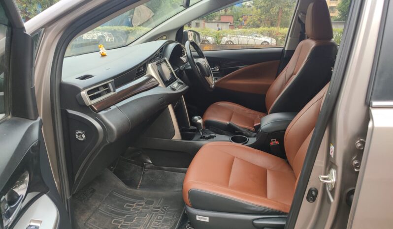 Toyota Innova Crysta 2.8 Z 7STR AT full