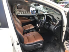 Toyota Innova Crysta 2.8 Z 7STR