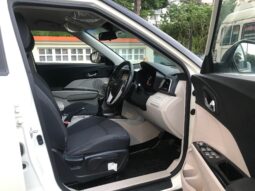 Mahindra XUV300 W8 full