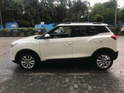 Mahindra XUV300 W8 full