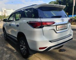 Toyota Fortuner 4×4 full