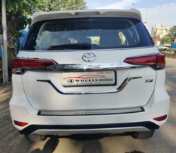 Toyota Fortuner 4×4 full