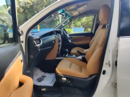 Toyota Fortuner 4×4 full