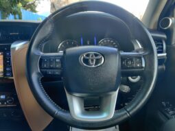 Toyota Fortuner 4×4 full