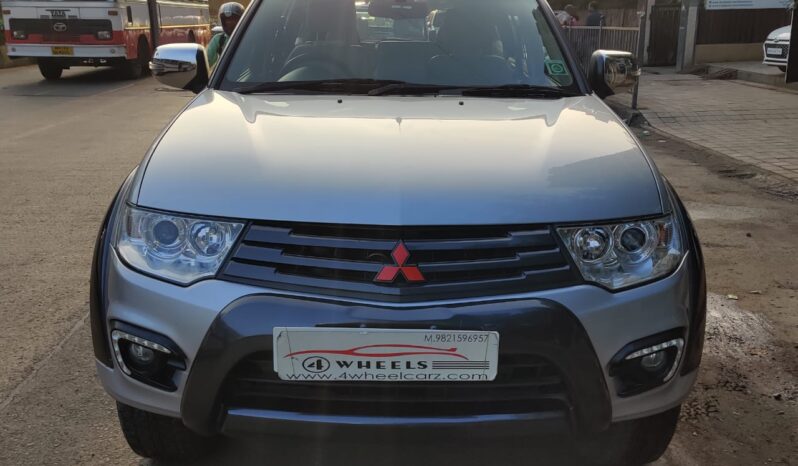 Mitsubishi Pajero Sport 2.5 full