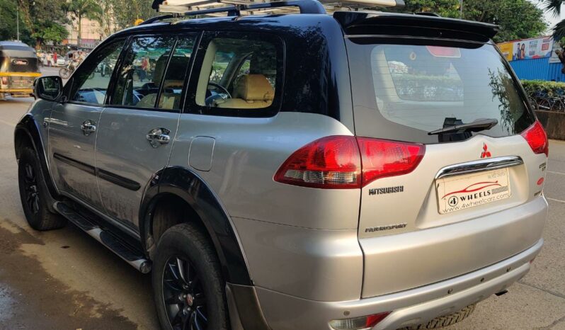 Mitsubishi Pajero Sport 2.5 full