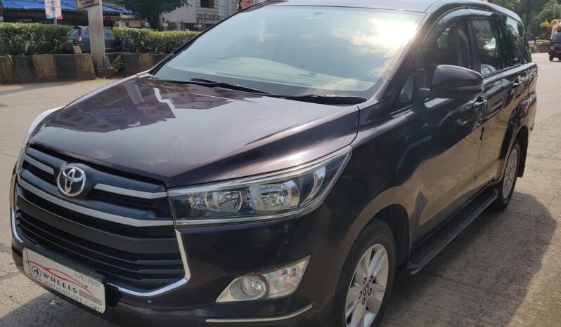 Toyota Innova Crysta 2.4 GX 8STR full