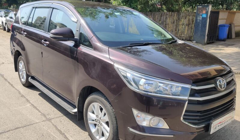 Toyota Innova Crysta 2.4 GX 8STR full