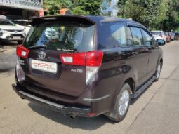 Toyota Innova Crysta 2.4 GX 8STR full