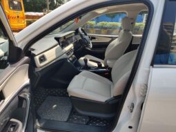 Mahindra XUV700 AX7 full