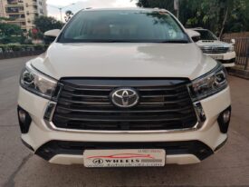 Toyota Innova Crysta 2.4 VX 8STR