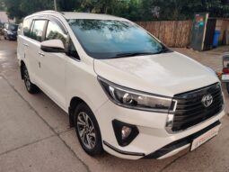 Toyota Innova Crysta 2.4 VX 8STR full