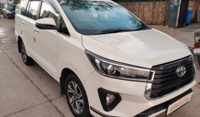 Toyota Innova Crysta 2.4 VX 8STR full