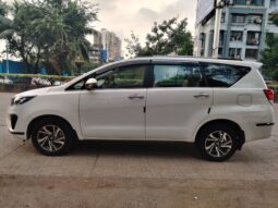 Toyota Innova Crysta 2.4 VX 8STR full