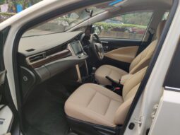 Toyota Innova Crysta 2.4 VX 8STR full