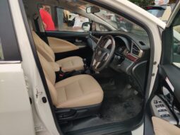 Toyota Innova Crysta 2.4 VX 8STR full