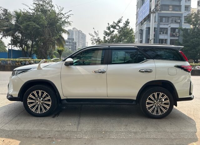 Toyota Fortuner Sigma 4×4 LEGENDER full