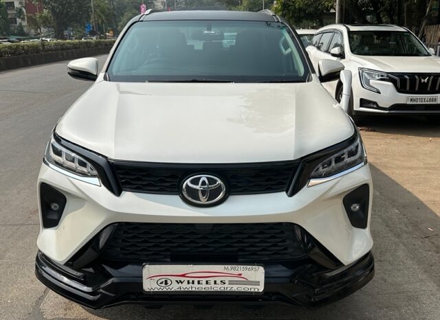 Toyota Fortuner Sigma 4×4 LEGENDER full