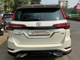 Toyota Fortuner Sigma 4×4 LEGENDER full