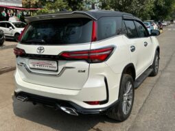 Toyota Fortuner Sigma 4×4 LEGENDER full