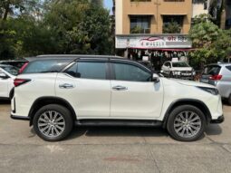 Toyota Fortuner Sigma 4×4 LEGENDER full