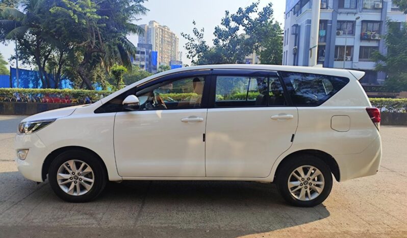 Toyota Innova Crysta 2.8 GX 7STR full