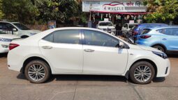 Toyota Corolla Altis 1.8 GL full