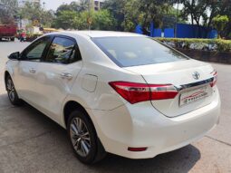 Toyota Corolla Altis 1.8 GL full