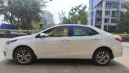 Toyota Corolla Altis 1.8 GL full