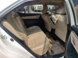 Toyota Corolla Altis 1.8 GL full