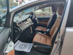 Toyota Innova Crysta 2.7 Z AT full