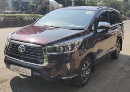 Toyota Innova Crysta 2.4 VX 8STR full