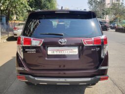 Toyota Innova Crysta 2.4 VX 8STR full