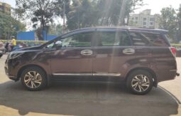 Toyota Innova Crysta 2.4 VX 8STR full