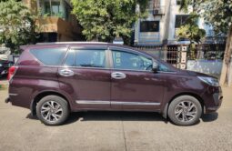 Toyota Innova Crysta 2.4 VX 8STR full