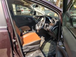 Toyota Innova Crysta 2.4 VX 8STR full