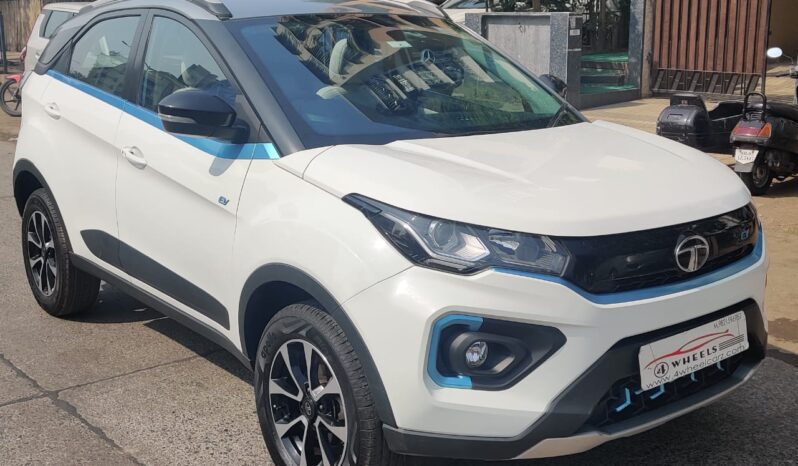 Tata Nexon EV XZ+ Luxury with Sunroof full