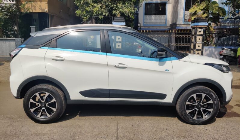 Tata Nexon EV XZ+ Luxury with Sunroof full