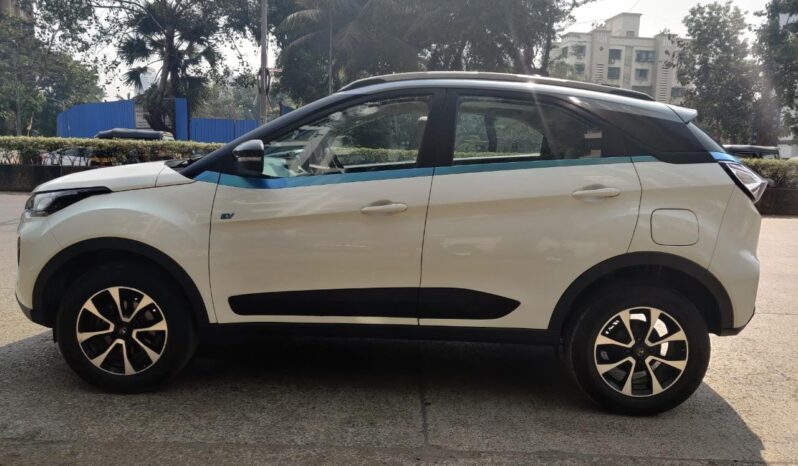 Tata Nexon EV XZ+ Luxury with Sunroof full