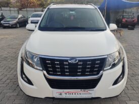 Mahindra XUV 500 W11 FWD