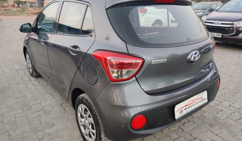 Hyundai  Grand i10  1.2 Sportz full