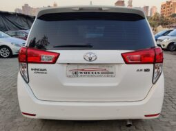 Toyota Innova Crysta 2.4 Z full